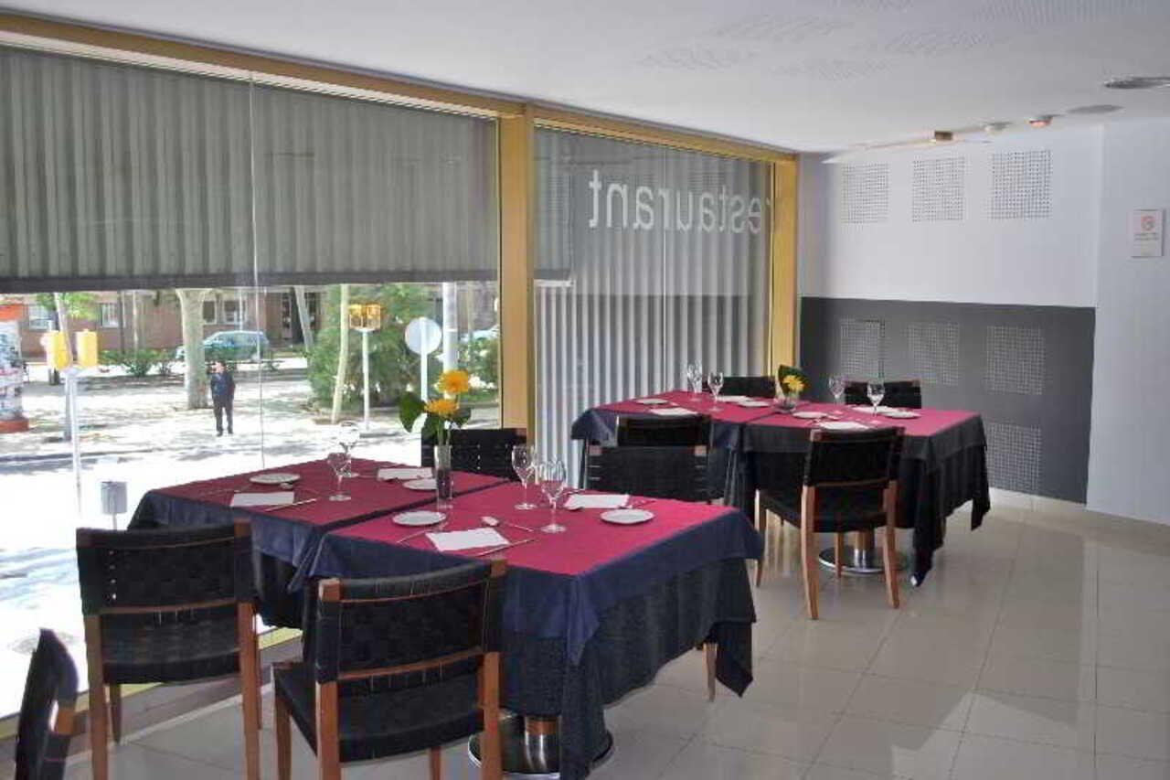 Hotel Ciutat Igualada Exterior photo